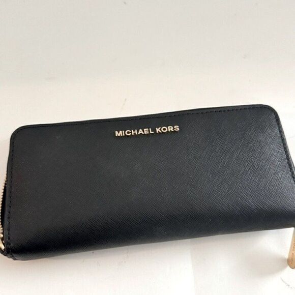 MICHAEL Kors Jet Set Travel Continental Wallet black bag New - Picture 9 of 14